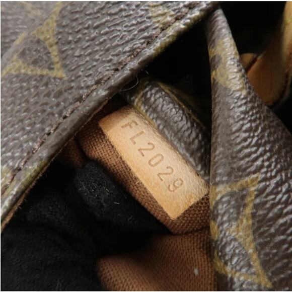 💎✨AUTHENTIC✨💎LV Totally PM Shoulder Tote bag - Picture 16 of 16